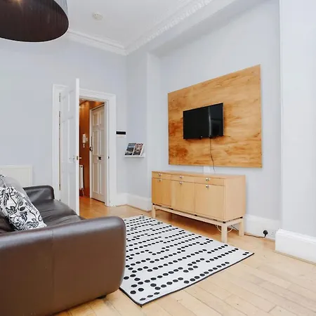 Joivy Lovely Flat In The Heart Of Edinburgh Exterior photo