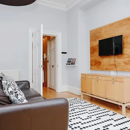Joivy Lovely Flat In The Heart Of Edinburgh Exterior photo
